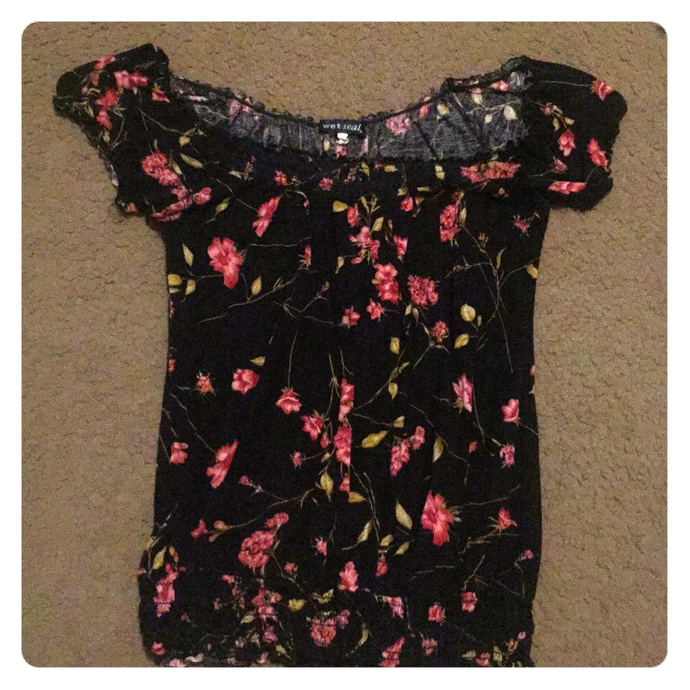 Wet seal floral top
